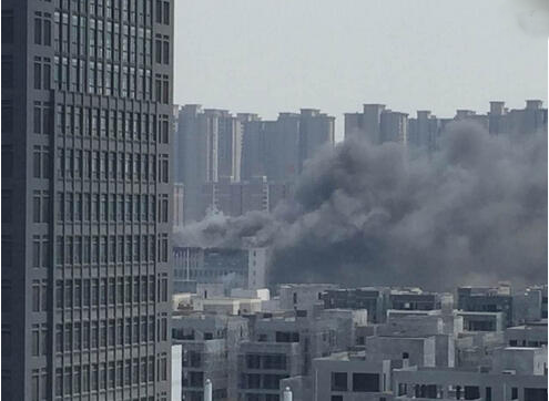 郑州高新区一服装厂发生连续爆炸
