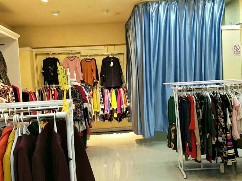 女装加盟价格-伊曼霏女装工厂店专业提供女装加盟连锁