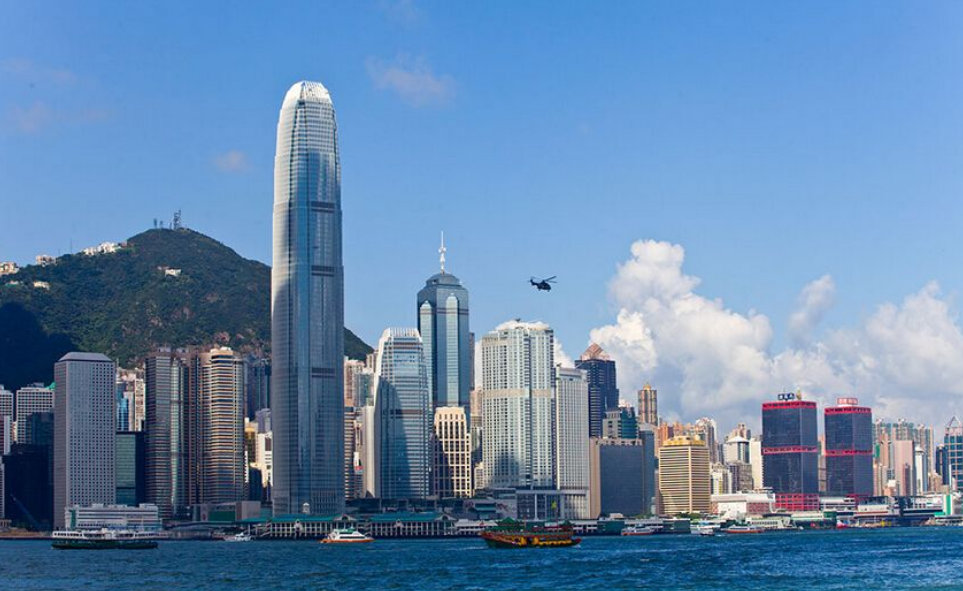 多因素影响香港经济发展放缓 香港楼市调整但压力难解
