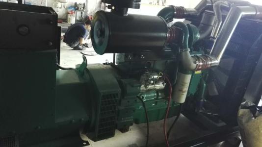 扬中市风冷热泵机组回收制冷设备回收高价回收